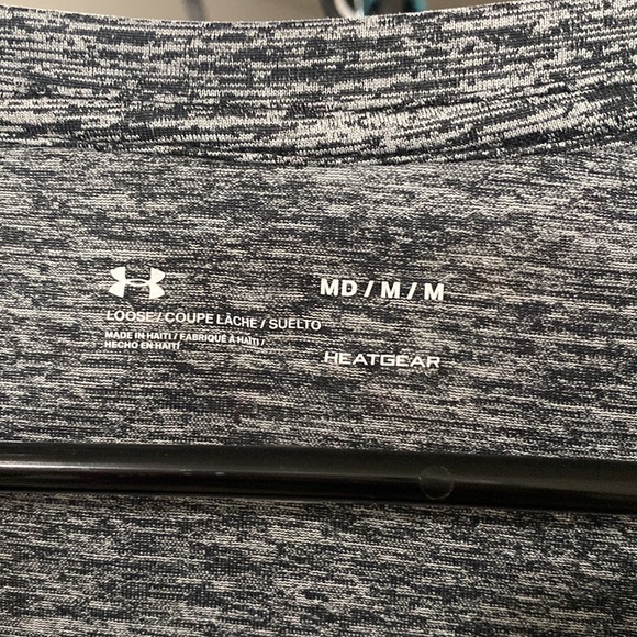 Under Armour Heatgear Top - Picture 2 of 4